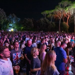 Dubrovnik: Grupa Parni valjak za kraj ljeta u Valamaru održala je koncert