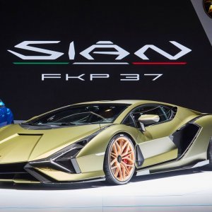 Lamborghini Sian FKP 37