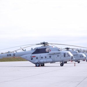 Prezentacija remontiranih helikoptera Mi-171sh