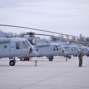 Prezentacija remontiranih helikoptera Mi-171sh