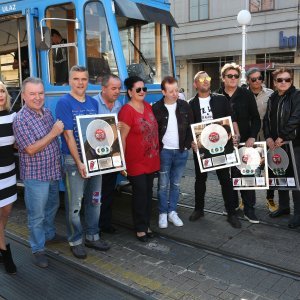 Prljavo kazalište u tramvaju promovirali nadolazeći koncert u zagrebačkoj Areni