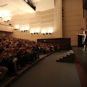 Sarajevska hit komedija 'Prekvalifikovana' u Hrvatskom kulturnom domu na Sušaku