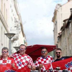 Hrvatski navijači na ulicama Splita