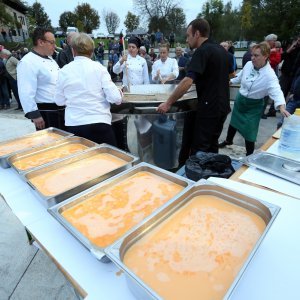 Omlet od 100 kilograma vrganja i tisuću jaja