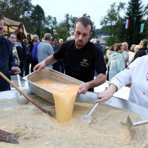 Omlet od 100 kilograma vrganja i tisuću jaja