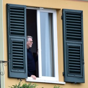 Pierce Brosnan i Keely Shaye Smith u Portofinu