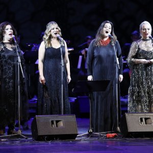 Radojka Šverko, Martina Tomčić Moskaljov, Ivana Husar Mlinac i Marija Husar Rimac održale su humanitarni koncert za bolesti štitnjače