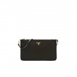 5. Prada crna Nylon torbica