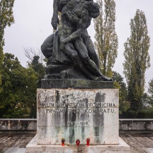Spomenik Palim hrvatskim vojnicima u Prvom svjetskom ratu