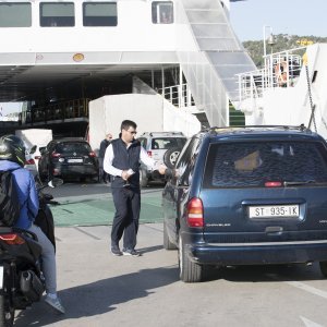 Gužva na trajektu Split - Supetar