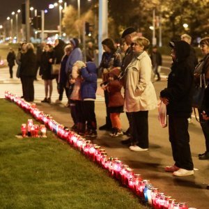 Zagreb: Građani odali počast Vukovaru - simbolu hrvatske slobode