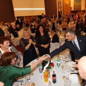 Na Sinjsku noć stigli premijer Plenković i predsjednica Kolinda Grabar Kitarović