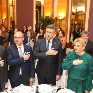 Na Sinjsku noć stigli premijer Plenković i predsjednica Kolinda Grabar Kitarović