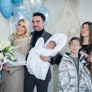 Joško Čagalj Jole dočekao suprugu i sinčića u splitskom rodilištu