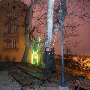 Paljenje plinskih lanterni na Gornjem gradu uz pjevanje božićnih pjesama