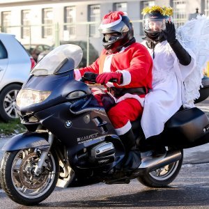 Motorizirani Djedovi Mrazovi u Poljskoj