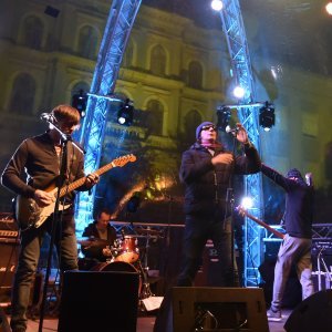 Pula: Koncert Psihomodo Popa na Portarati okupio veliki broj Puljana