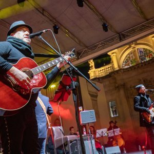 Neno Belan u sklopu Dubrovačkog zimskog festivala nastupio na Stradunu