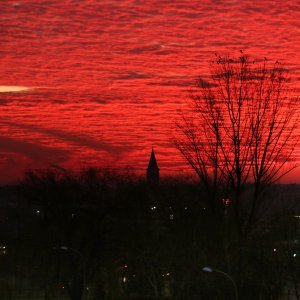 Izlazak sunca u Zagrebu posljednjeg dana 2019.