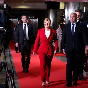 Kolinda Grabar Kitarović stigla na sučeljavanje