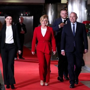 Kolinda Grabar Kitarović stigla na sučeljavanje