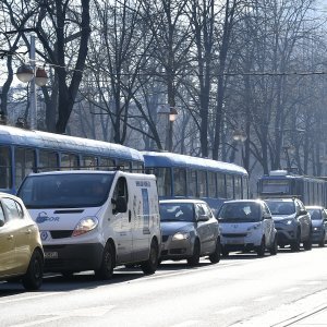 Zagreb pod opasom zbog europske kreme, gužve u prometu