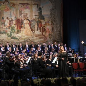Orkestar i zbor HNK