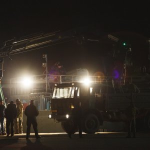 Olupina helikoptera Kiowa stigla u luku Gaženica