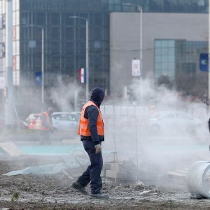 Radovi na izgradnji Spomenika domovini ispred KD Vatroslav Lisinski