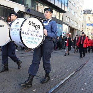 Zagreb: Vesela fašnička povorka prodefilirala je centrom grada