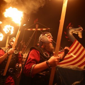 Vikinški festival Up Helly Aa u Lerwicku