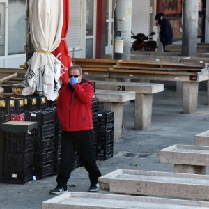 Šibenik: Odlukom Kriznog stožera zatvorene sve tržnice