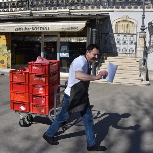 Pulska gradska tržnica i zelena tržnica prestale s radom do dalnjeg