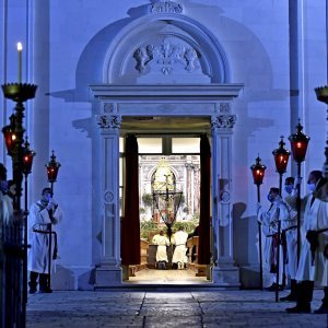 Tradicionalna procesija 'Za križen' uz stroge mjere zaštite