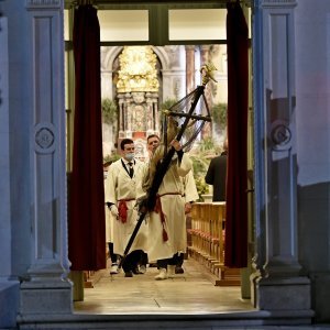 Tradicionalna procesija 'Za križen' uz stroge mjere zaštite