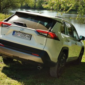 Toyota RAV4 Elegant AWD 2.0 VVT-iE Direct Shift-CVT