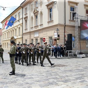 Zagreb: Svečano obilježavanje Dana državnosti na Trgu svetog Marka