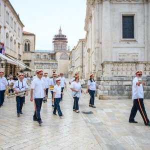 Dubrovnik: Obilježavanje Dana državnosti na gradskim ulicama