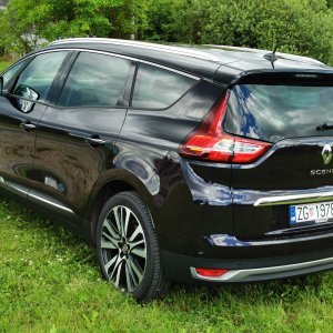 Renault Grand Scénic Initiale Paris dCi 150 EDC