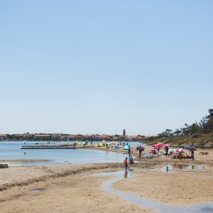 Nin: Manji broj gostiju na Kraljičinoj plaži nego prošle godine