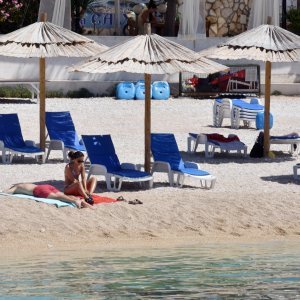 Primoštenske plaže spremno iščekuju veći broj gostiju