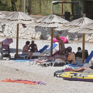 Primoštenske plaže spremno iščekuju veći broj gostiju