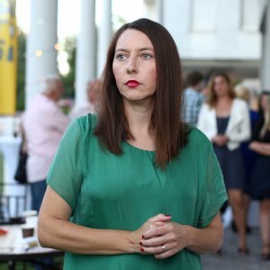 Vladimira Palfi u stožeru koalicije Dosta pljačke