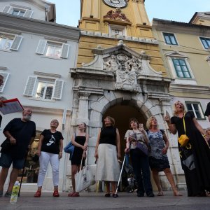 Grupa Riječana pjesmama odali počast Oliveru Dragojeviću