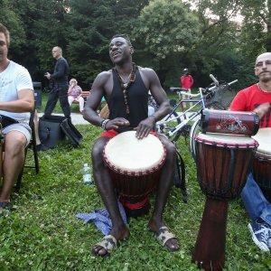 U parku Ribnjak održana radionica izrada afričkih maski uz zvukove bubnjeva