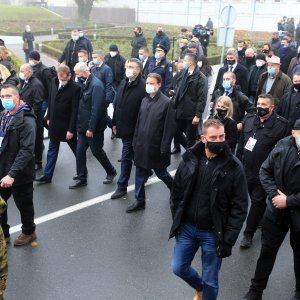 U posebnim epidemiološkim mjerama krenula Kolona sjećanja