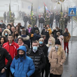 U posebnim epidemiološkim mjerama krenula Kolona sjećanja