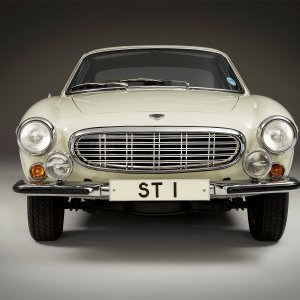 Volvo 1800 S registarskih oznaka 'ST1' iz serije 'The Saint' (1967.)