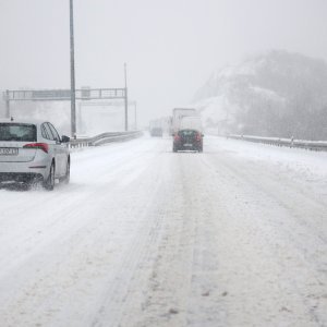 Snijeg na autocesti A1