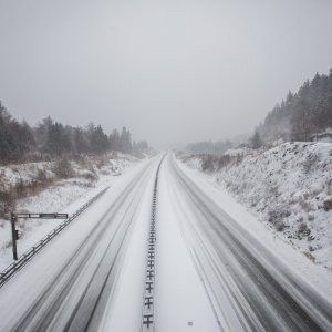 Snijeg na autocesti A6, dionica Rijeka-Delnice